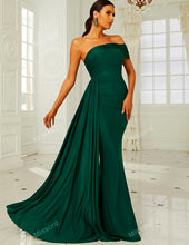 Load image into Gallery viewer, Emerald Queen Evening Gown